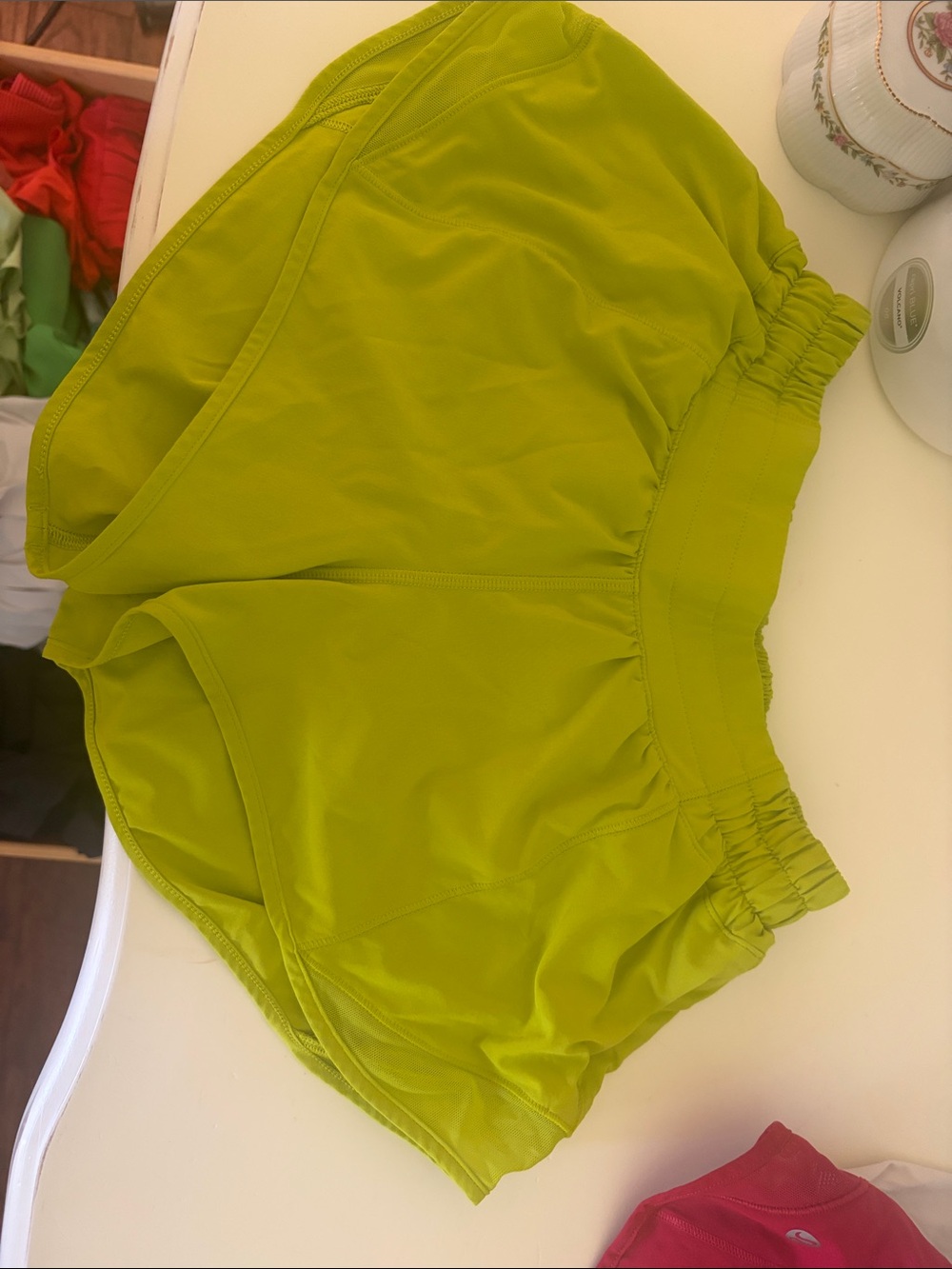 LIME LULULEMON SHORTS: Size 4, 2.5 inch